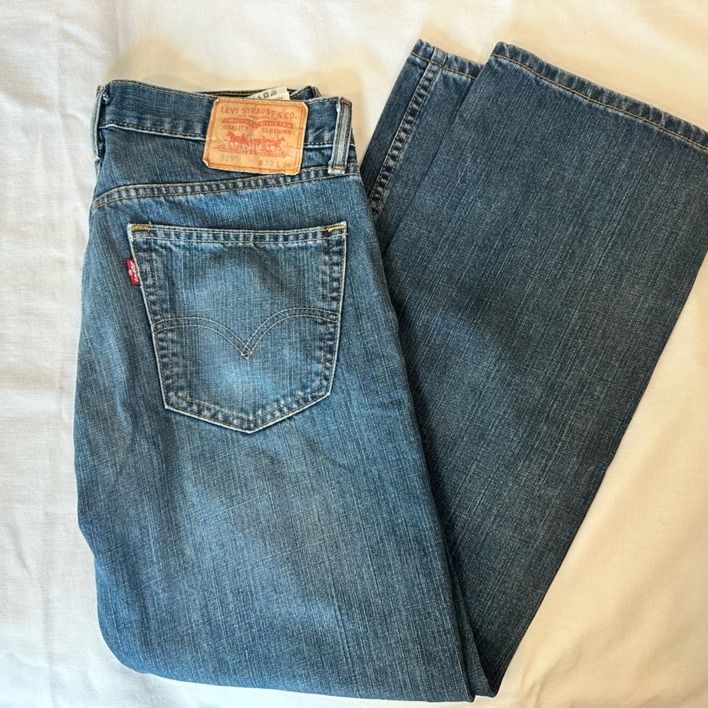 Levi’s 559 Relaxed Straight Leg 100% Cotton Size 32 x 30
